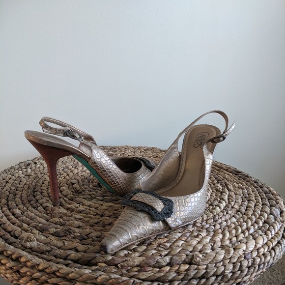 Carlos Santana Pointed Toe Faux Gator Slingback 8 - Picture 3 of 12